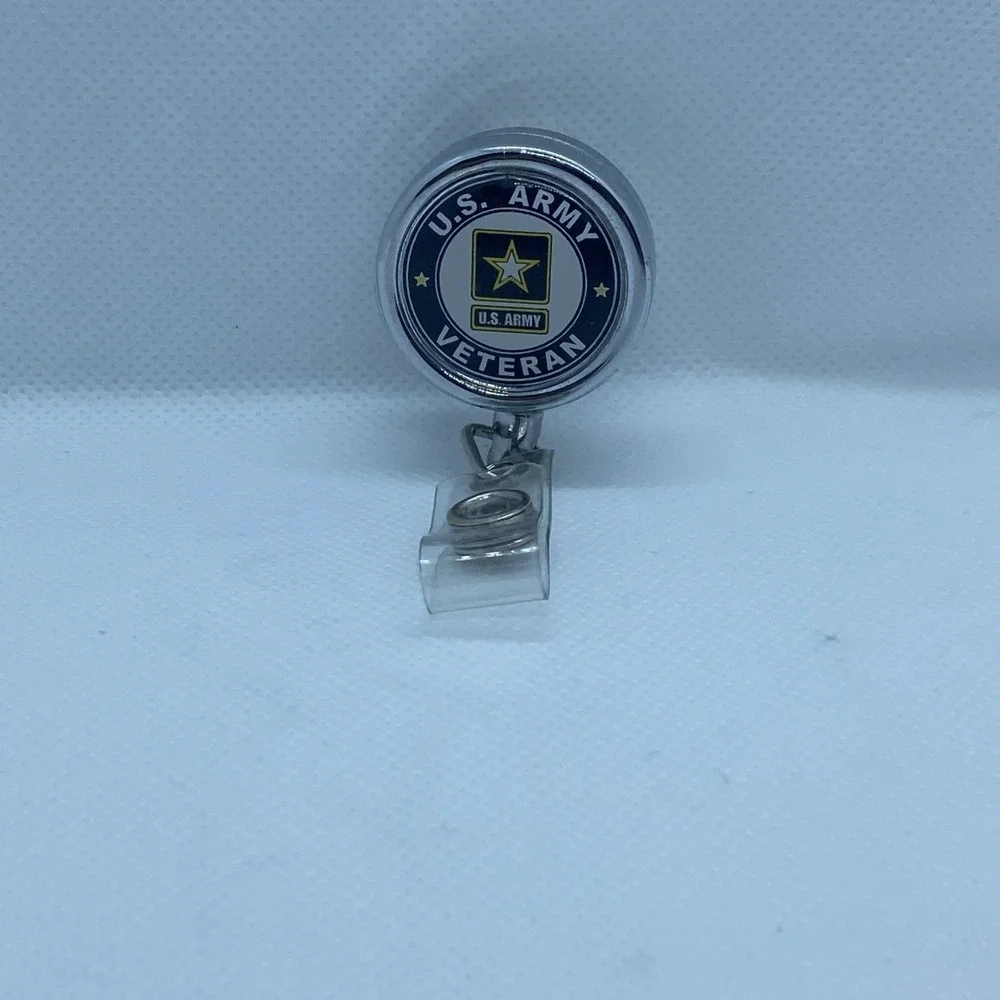 Retractable Metal Badge Holder With‎ Clip U.S. Army Veteran Medical Nurse Doctor